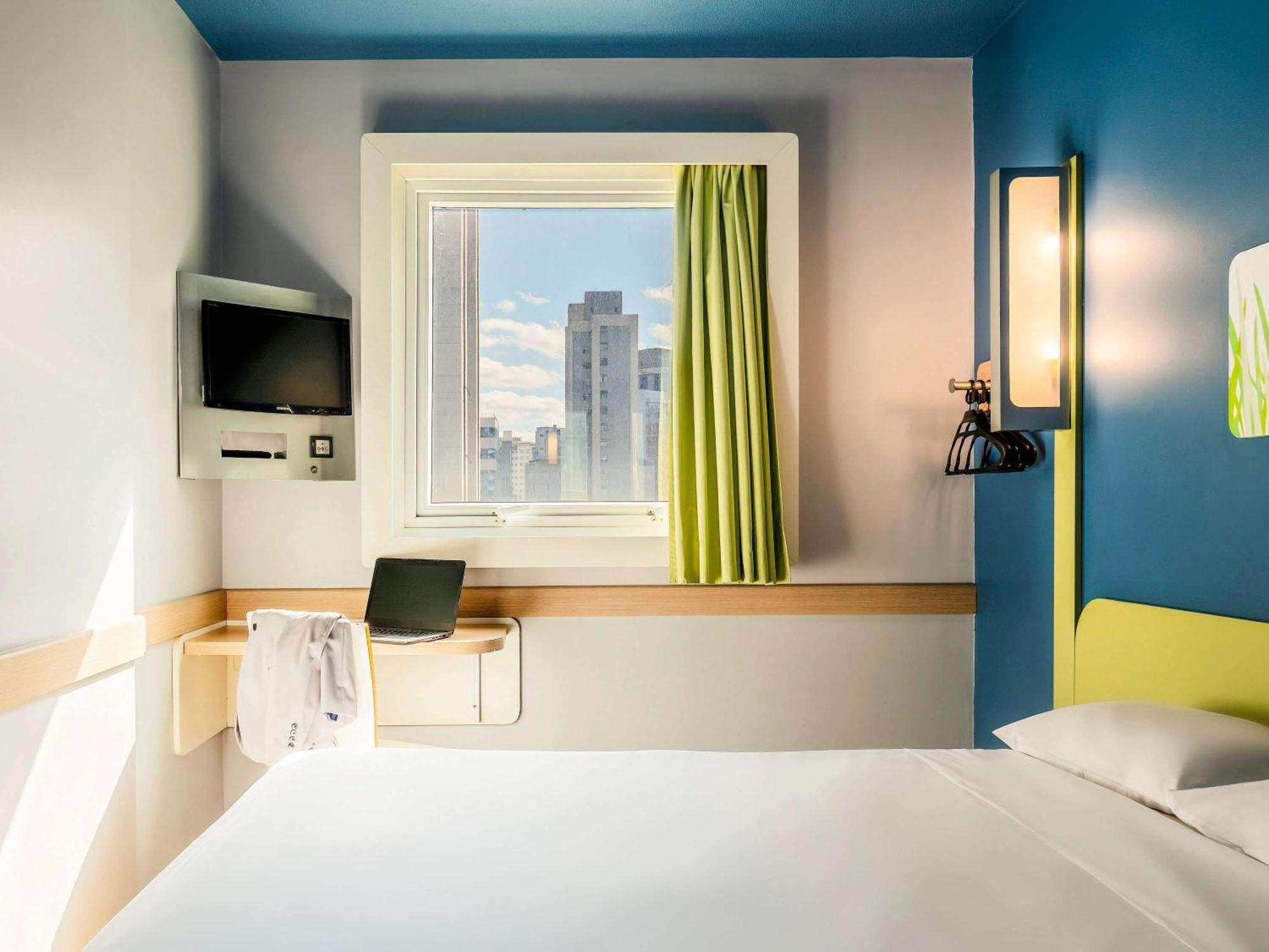 Ibis Budget Bh Afonso Pena Savassi ベロ・オリゾンテ エクステリア 写真